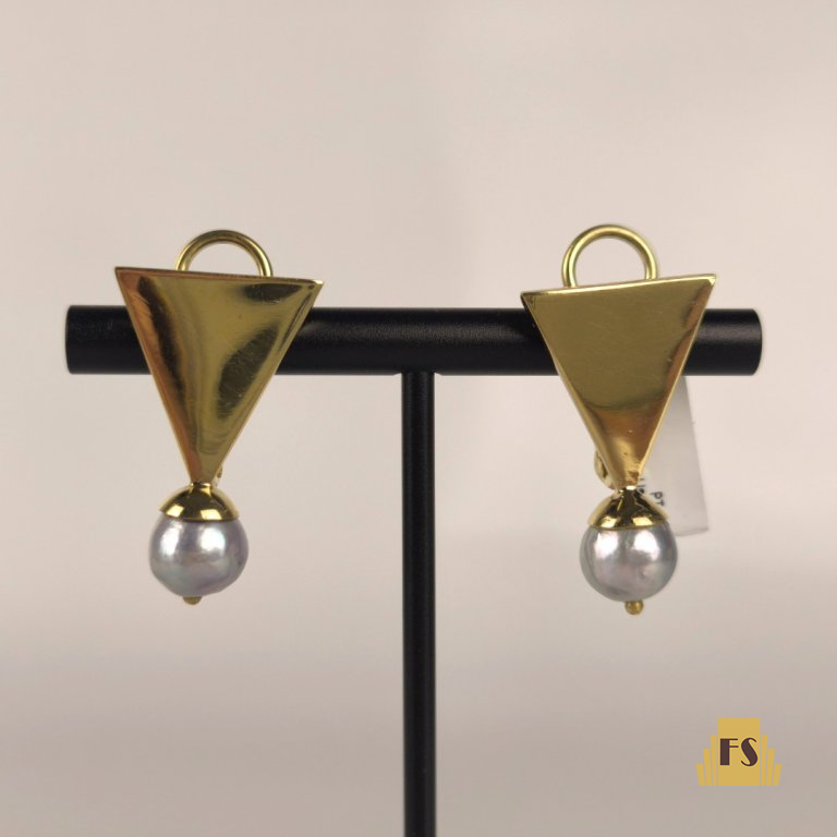 Brincos com pérolas